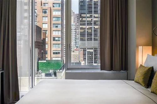 Penthouse Suite, King Bed، The Bernic Hotel New York City Tapestry Collection By Hilton 1/2