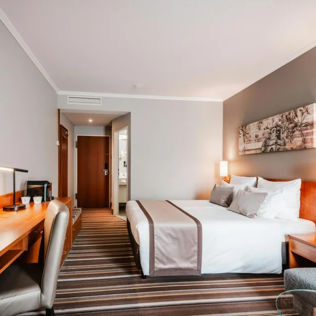 غرفة سوبيريور بسرير كينج، Leonardo Hotel Aachen 3/10
