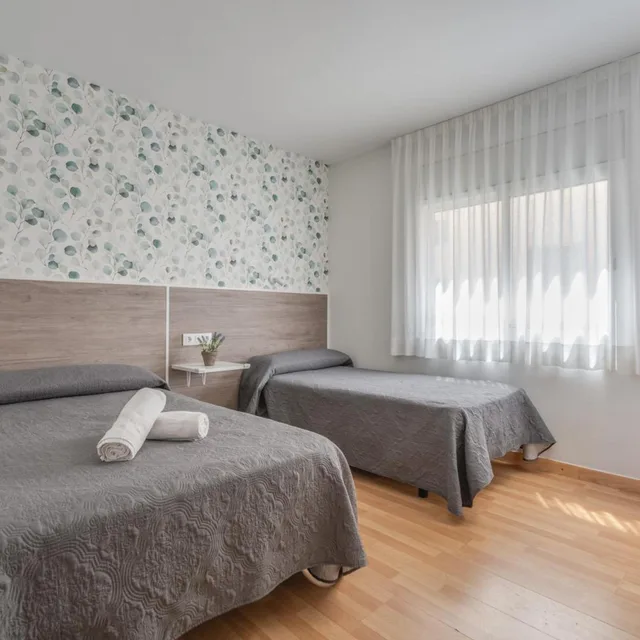 غرفة عائلية بسرير فردي، Hotel Tolosa 2/9