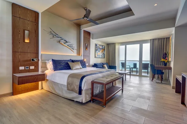 Junior Suite, Luxury, King Bed, Ocean Front، Royalton CHIC Cancun, An Autograph Collection (ex Royalton Cancun) 4/10