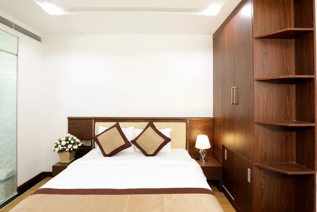 Superior, Queen Bed, No Window، Prague Hotel 1/5