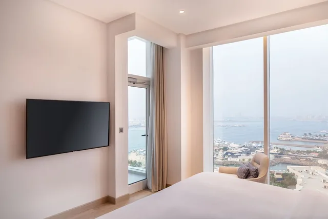 جناح جونيور بسرير كينج بغرفة نوم واحدة، فور بوينتس شيراتون كورنيش جدة(Four Points by Sheraton Jeddah Corniche) 2/3