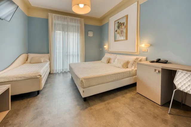 غرفة رباعية، Hotel Augustus 2/8