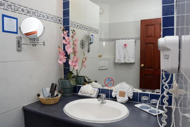 غرفة سوبيريور بسرير كينج بإطلالة على الحديقة، Lifestyle Tropical Beach Resort & Spa 3/3