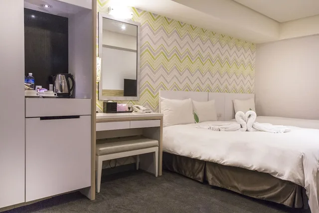 غرفة ثلاثية بسرير مزدوج وسرير فردي، Ximen Citizen Hotel 2/3