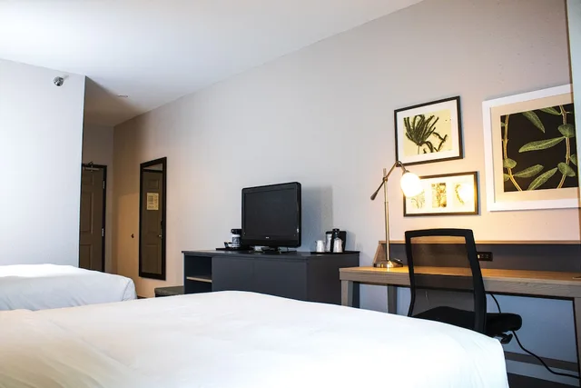 غرفة بسريرين كوين يُسمح فيها بالحيوانات الأليفة لذوي الإعاقة، Country Inn & Suites by Radisson, Carlisle, PA 4/6