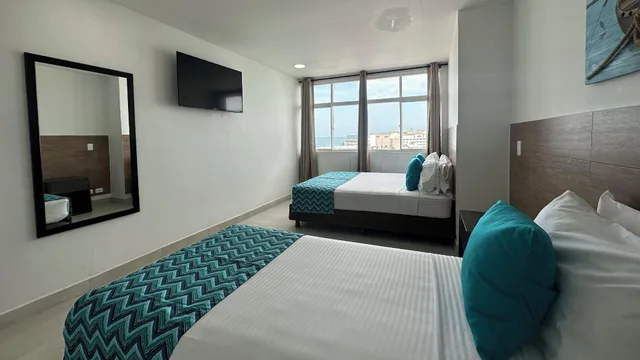 غرفة عائلية ثلاثية، Hotel On Vacation Tower 4/7