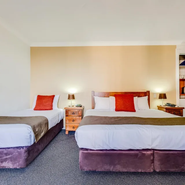 غرفة بسرير كينج، Hillcrest Apartment Hotel 1/6