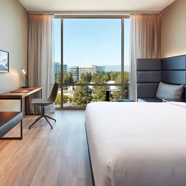 Room, King Bed, Mountain View, Accessible, Ac Hotel By Marriott San Jose Santa Clara 2/4