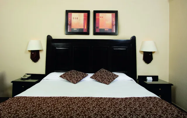 Standard, 2 Double Beds, Garden View, Hotel RIU Santa Fe 5/7