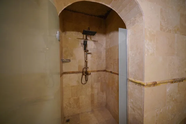 Cave, Suite، Shoestring Cave House 5/5