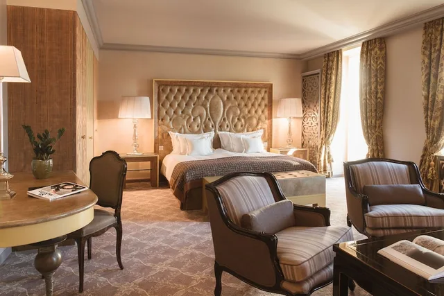 جناح جونيور بسرير كينج بإطلالة على البحيرة، Carlton Hotel St Moritz 5/8