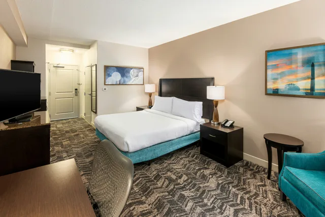 غرفة بسرير كينج، Hilton Garden Inn Silver Spring White Oak 2/4