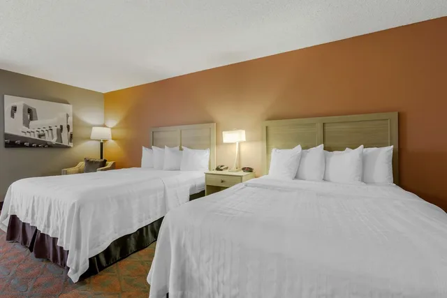 غرفة قياسية بسريرين كوين لذوي الإعاقة، Best Western Pecos Inn 1/5