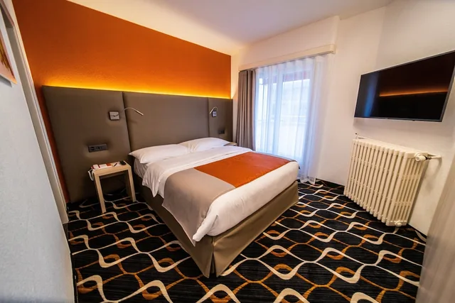 غرفة سوبيريور بسرير كوين، Eden Hotel 3/7
