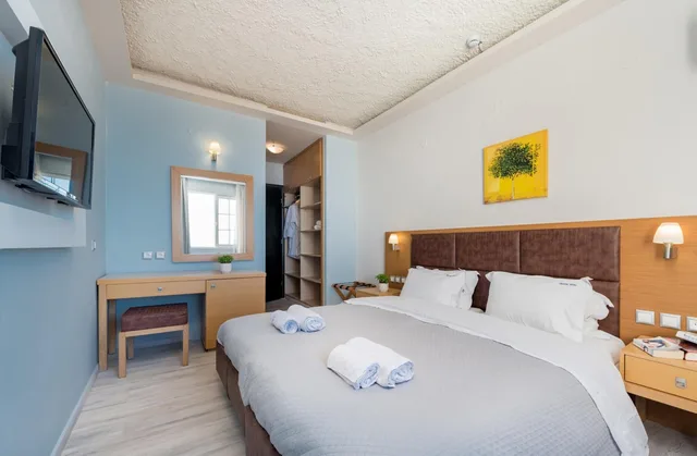 Standard, Double or Twin Bed, Crystal Beach Hotel 3/4