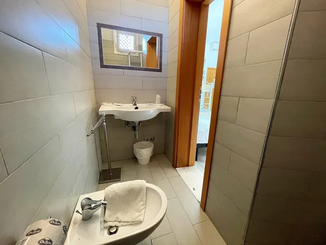 غرفة كومفورت بسرير كوين، Hotel Marina 3/4