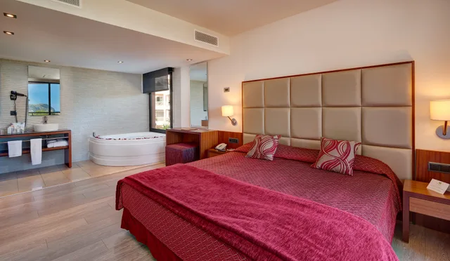 جناح جونيور سوبيريور مفرد، Protur Turo Pins Hotel 1/1