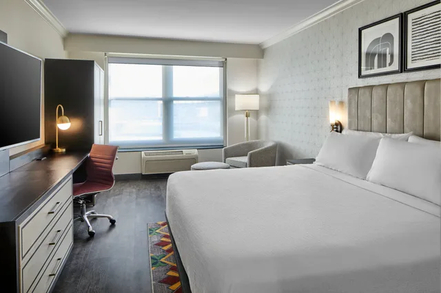 غرفة قياسية، Hotel Indigo Cleveland Downtown 2/2