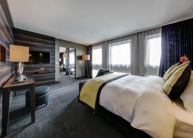 جناح غراند بإطلالة على البحيرة، Hotel Beaulac 1/4