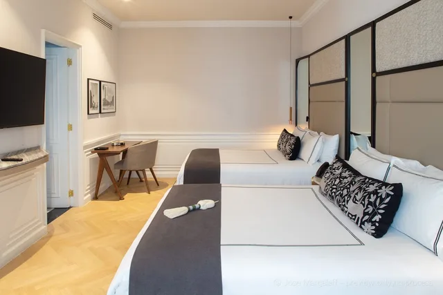 غرفة سوبيريور بسريرين كوين، The Alest Hotel 2/4