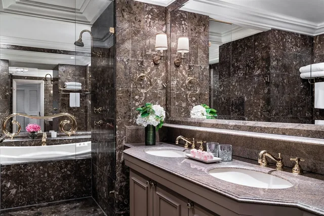 Chairman, Suite, 2 King Beds، The Langham Melbourne 3/3
