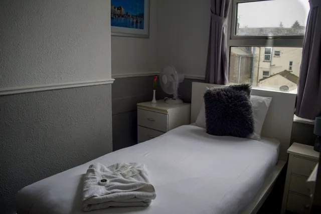 Standard Single Room - Shared، Villa Rose 1/3