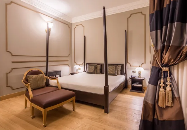 جناح تنفيذي بسرير كينج، Grand Visconti Palace Hotel 3/4
