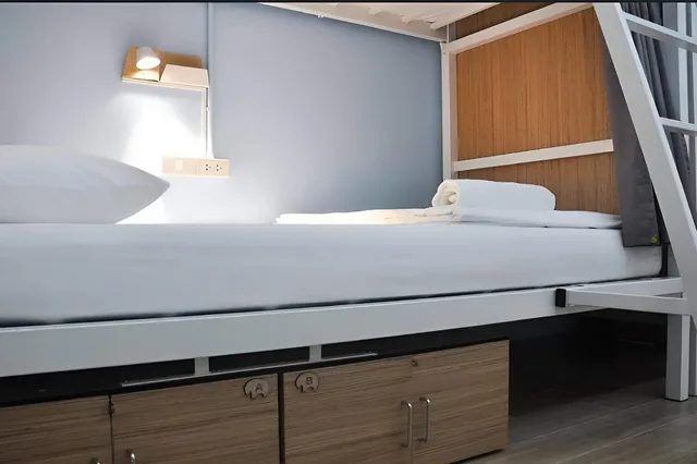 Standard, Ease Hostel 1/1