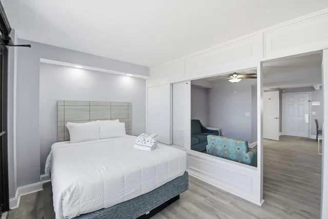 Deluxe, Studio, Queen Bed, Ocean Front, Sofa، The Maverick Resort 3/3