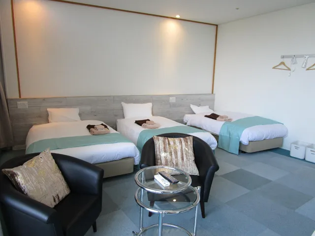 غرفة قياسية ثلاثية بثلاثة أسرّة بإطلالة على البحر، HOTEL Areaone Koshiki Island 1/1