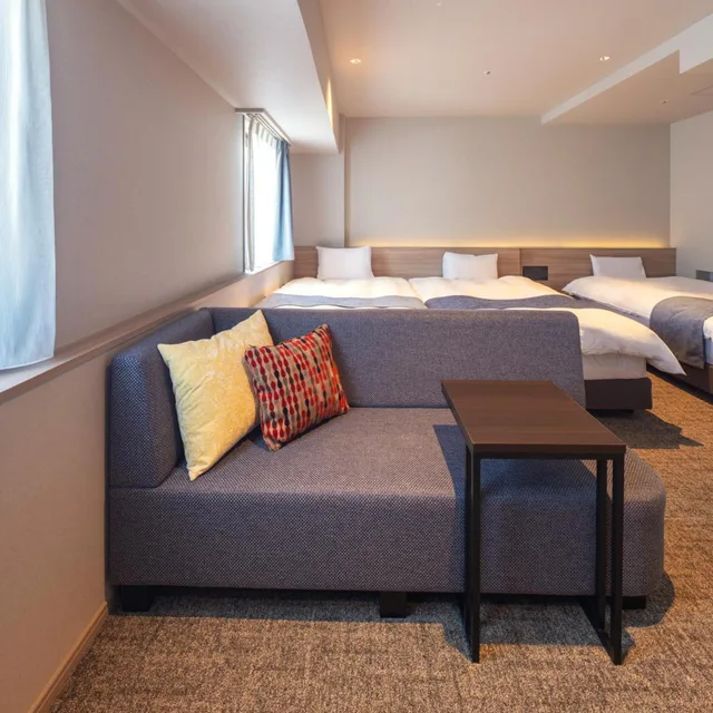 غرفة ثلاثية، New Osaka Hotel 4/6