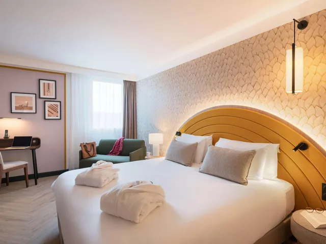غرفة كلاسيكية بسرير كوين، MERCURE Chartres Est 2/10