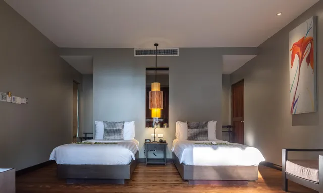 غرفة ديلوكس بحوض جاكوزي بحوض استحمام، Chongfah Beach Resort Khao Lak 2/2
