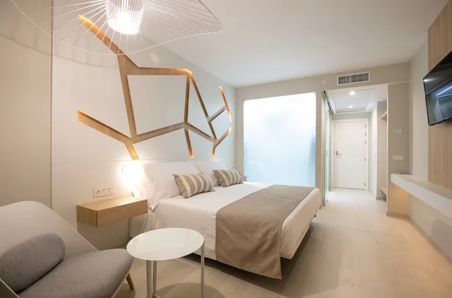 Experience, Double Bed, Balcony، Sirenis Hotel Goleta And Spa 2/6