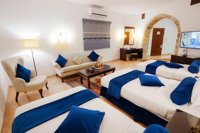 غرفة قياسية ثلاثية بثلاثة أسرّة، Old Village Resort Petra 8/10