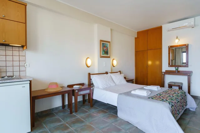 Cozy, Double Bed, Side Sea View، Sun Rise Suites Hotel 5/10