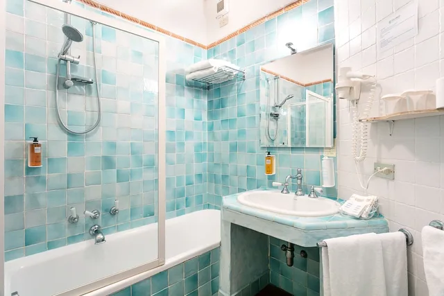 غرفة كلاسيكية بسرير كوين بإطلالة على البحر، Stefania Hotel 7/7