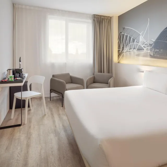 غرفة سوبيريور بسرير مزدوج، B&B HOTEL Valencia Arena 2/10