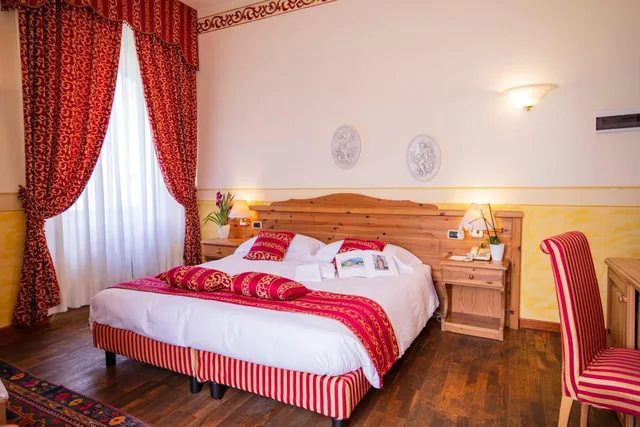 Deluxe, Villa Imperina 2/2