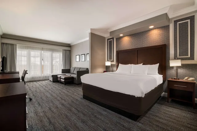 غرفة قياسية بسرير كينج، Comfort Inn & Suites Plattsburgh - Morrisonville 4/9