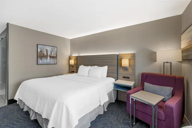 غرفة قياسية بسرير كينج يُسمح فيها بالحيوانات الأليفة، Best Western Independence Kansas City 4/10