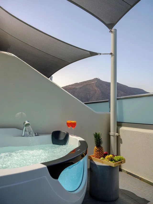 جناح سوبيريور بسرير مزدوج بجاكوزي، SMARAGDI APARTMENTS 3/6