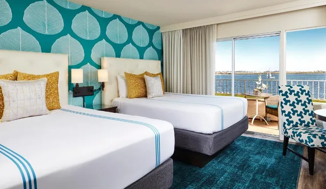 Room, Queen Bed, Bay View، Kona Kai San Diego Resort 2/5
