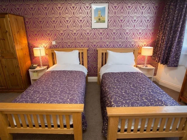 Deluxe, Twin Beds, Front View, The Buttery Guest House 1/4
