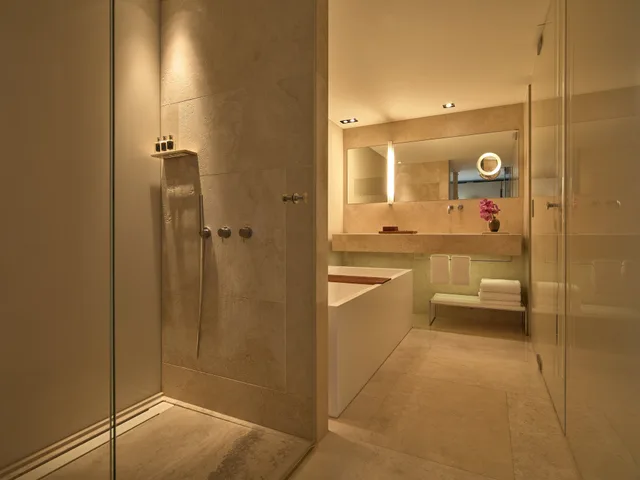 غرفة ديلوكس بسرير كينج، Mandarin Oriental Conservatorium, Amsterdam 3/4