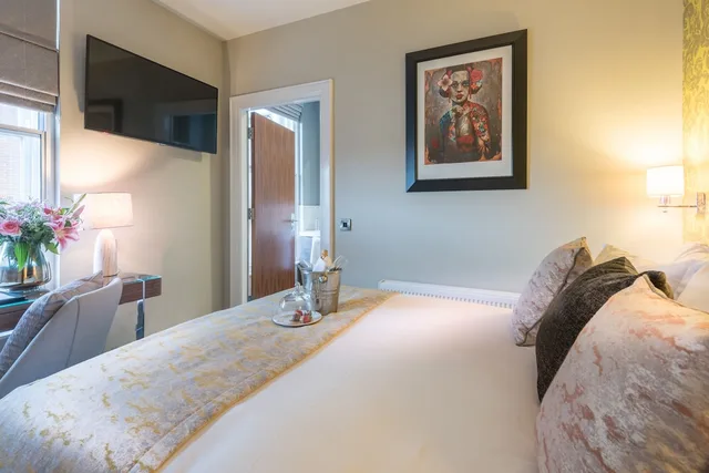 غرفة بريميوم بسرير مزدوج، Shipquay Boutique Hotel 3/6
