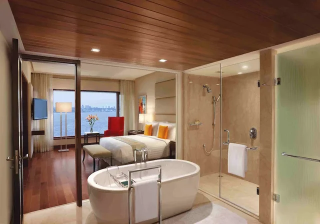 Suite, King Bed, Ocean View, The Oberoi Mumbai 9/10