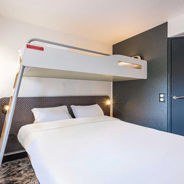غرفة ثلاثية، B&B Hotel Annemasse Est 3/8