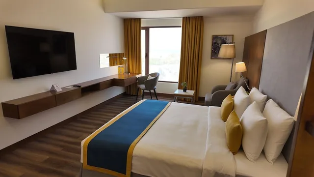 جناح بسرير كينج، Golden Tulip Muscat 3/9